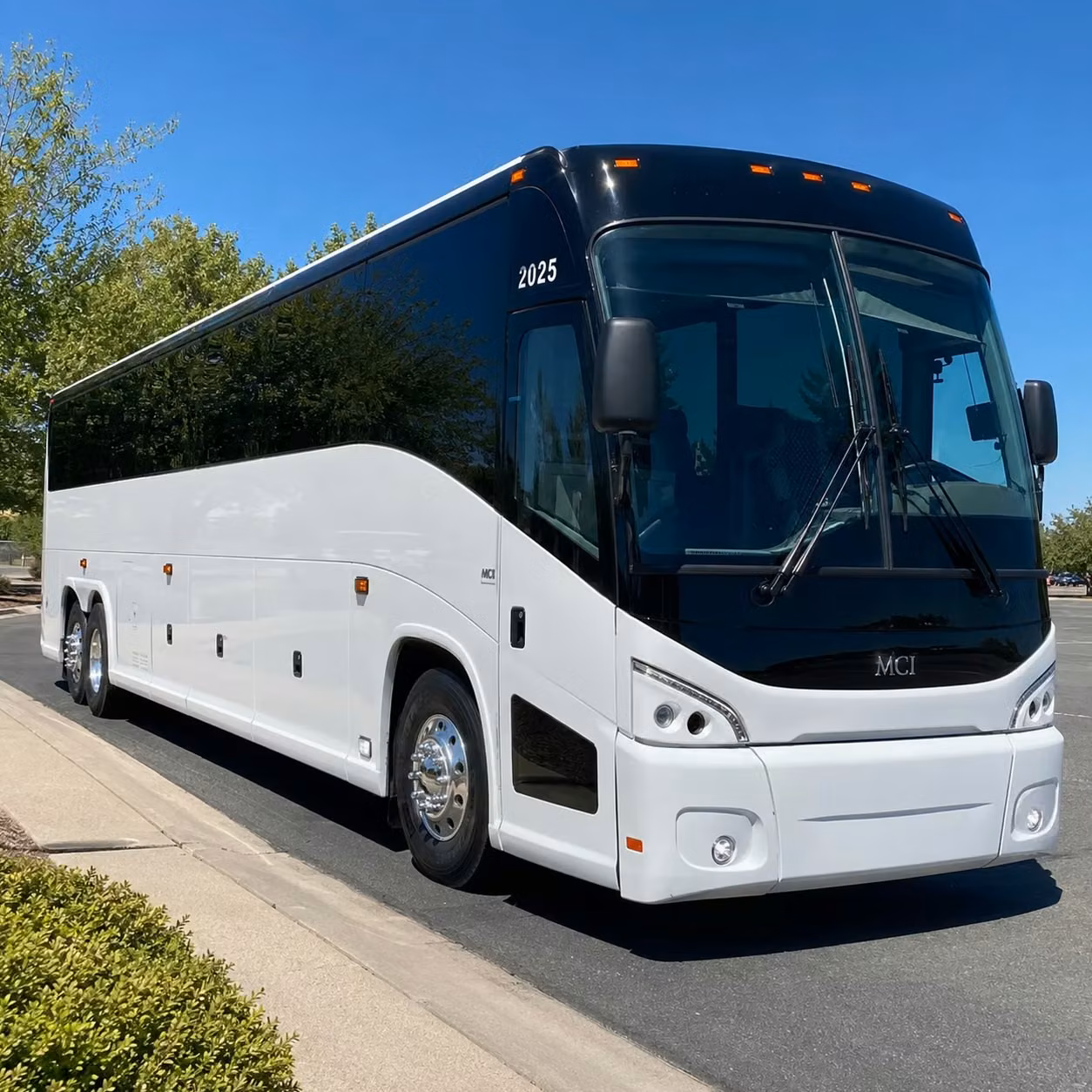 multi day bus rentals for dallas groups traveling across state lines